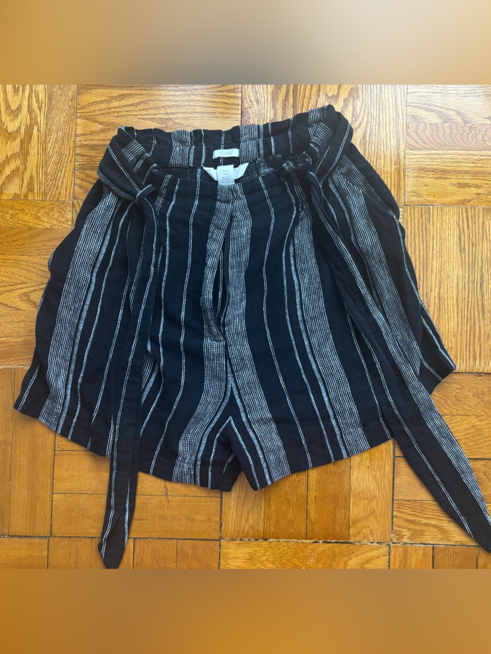 H&M Linen Blend Striped Paperbag Tie Waist Shorts Black White Size 4